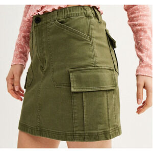 SO High Rise Cargo Mini Skirt Size 15 Olive Green Utility